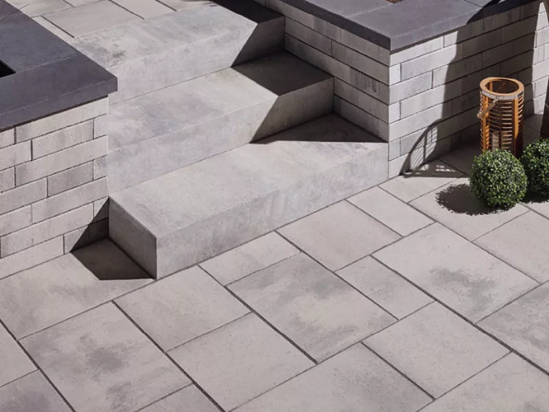 Mega-Melville Plus Steps by Permacon